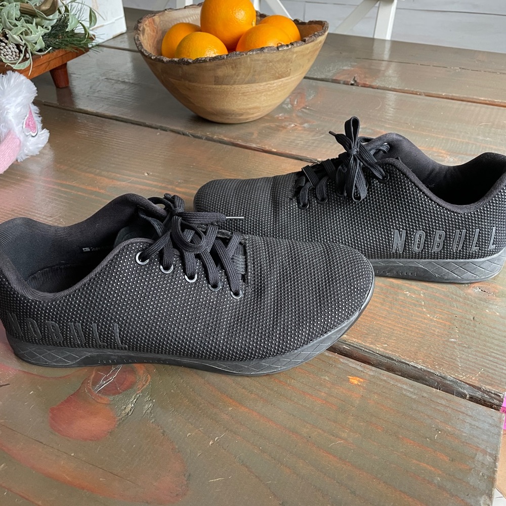 NOBULL trainers size 11 all black